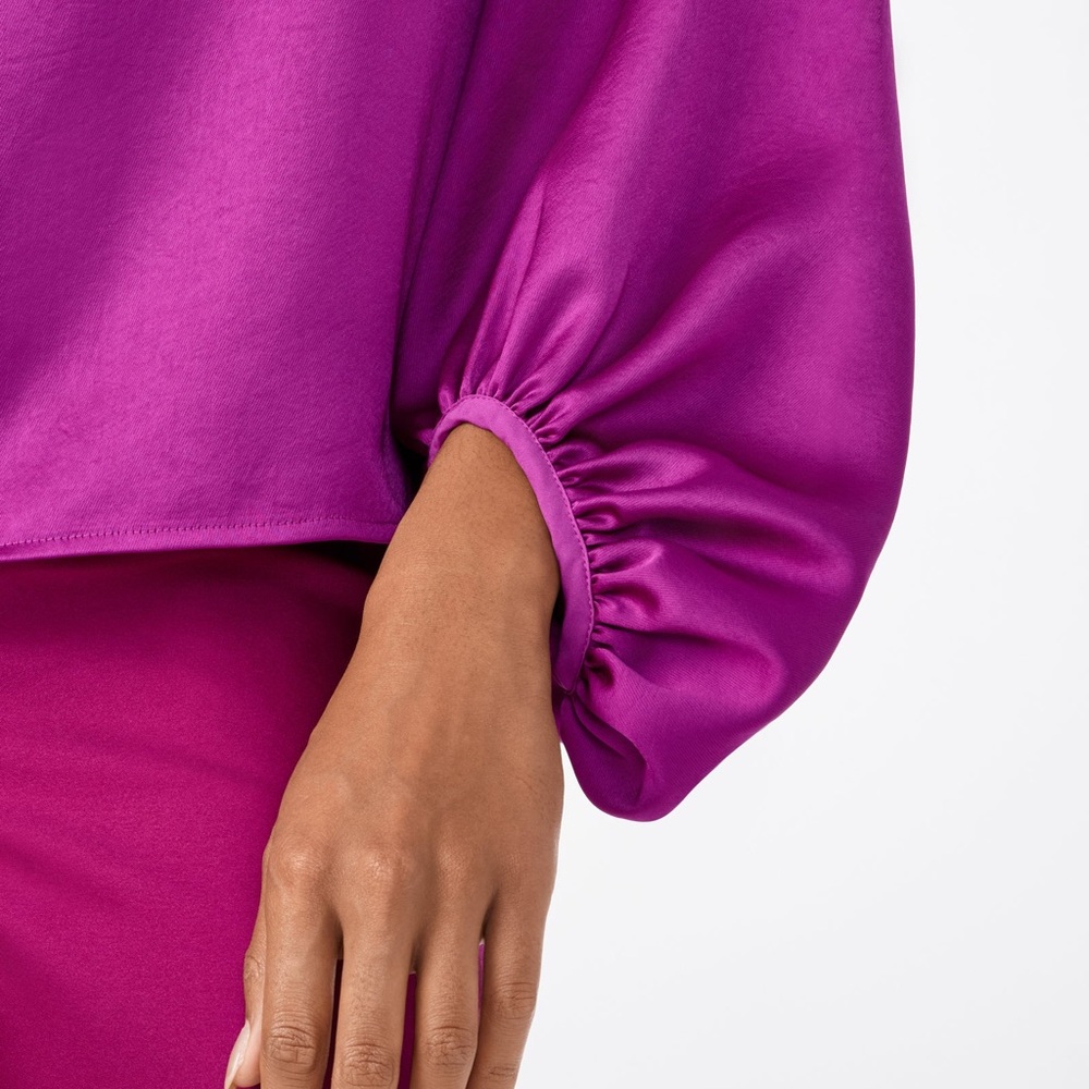 NWOT Trina Turk Magenta Satin Blouse - Picture 3 of 6